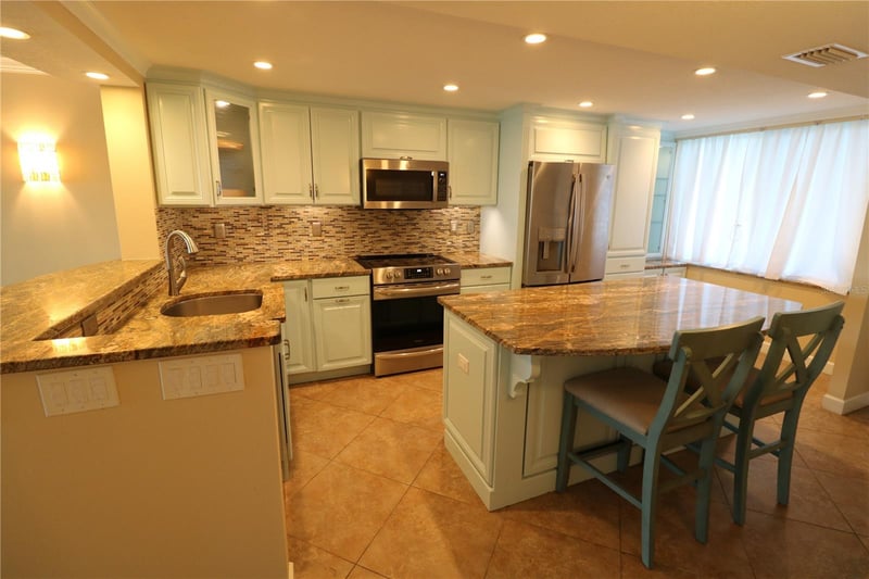 9495 Blind Pass Rd #504, St Pete Beach, FL 33706