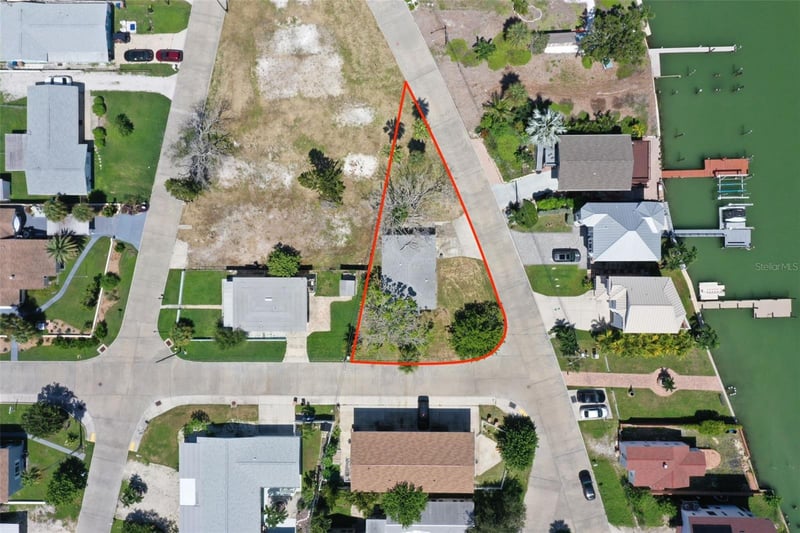 330 133rd Ave E, Madeira Beach, FL 33708