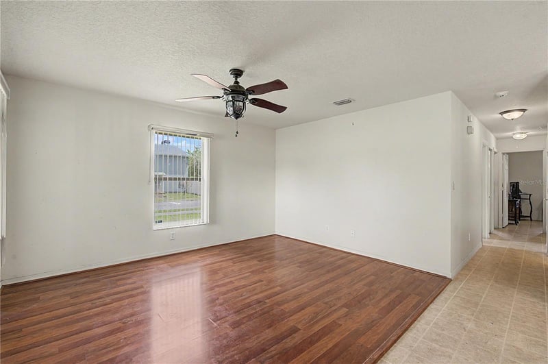 2423 E Okara Rd, Tampa, FL 33612