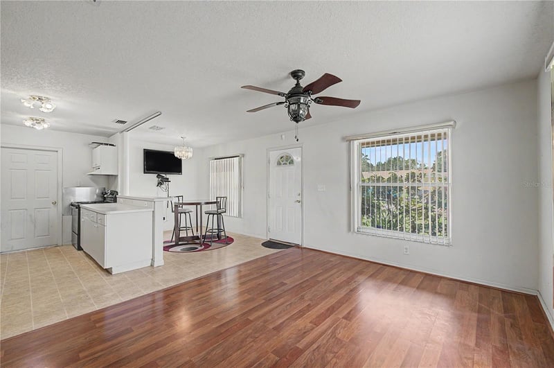 2423 E Okara Rd, Tampa, FL 33612