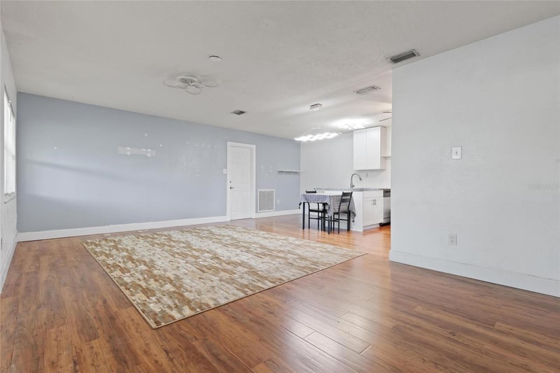 10811 Valencia Ter, Seminole, FL 33772