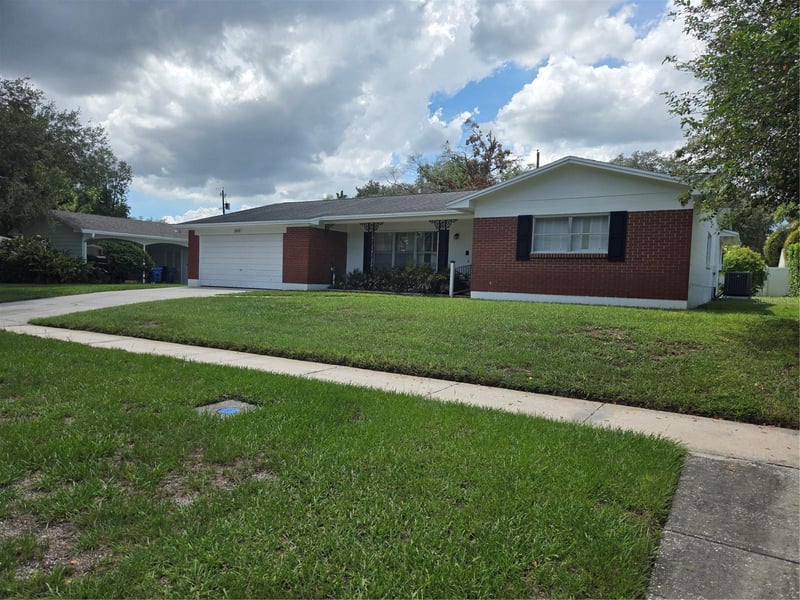3502 Nakora Dr, Tampa, FL 33618
