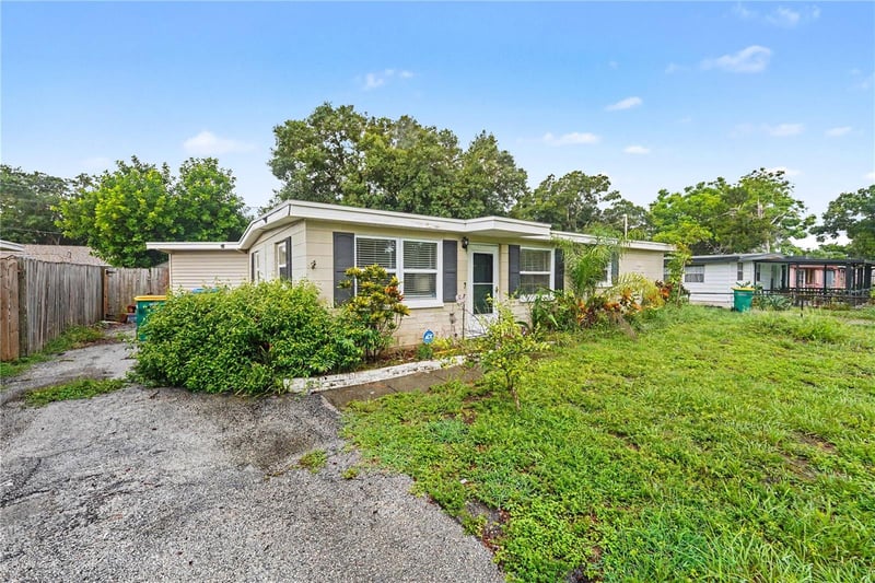 8490 92nd Ter, Seminole, FL 33777