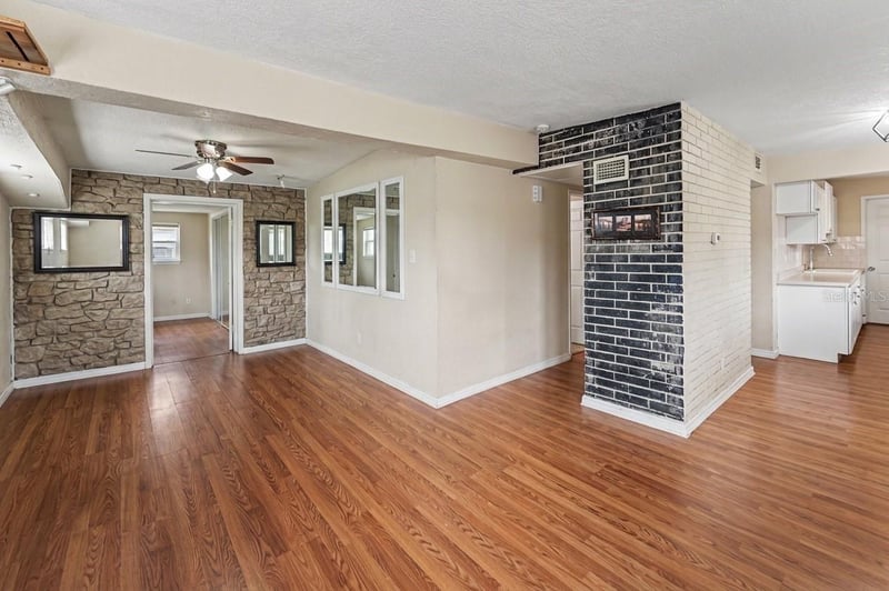 8490 92nd Ter, Seminole, FL 33777