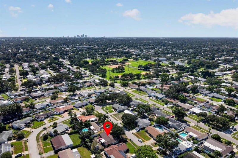 6069 27th Ave N, St Petersburg, FL 33710