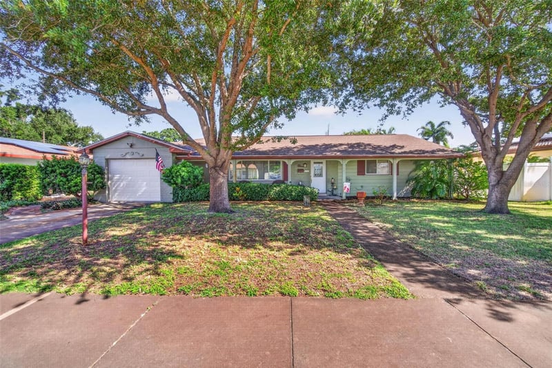 6069 27th Ave N, St Petersburg, FL 33710