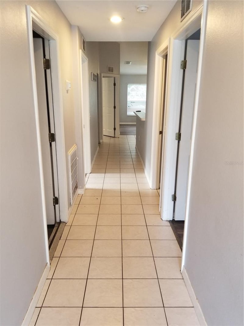 37221 Grassy Hill Ln, Dade City, FL 33525