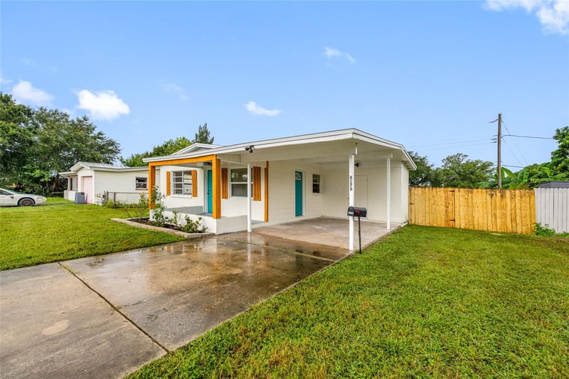 8176 65th St N, Pinellas Park, FL 33781