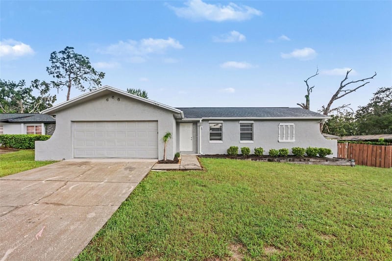 1909 Shannonwood Ct, Brandon, FL 33510