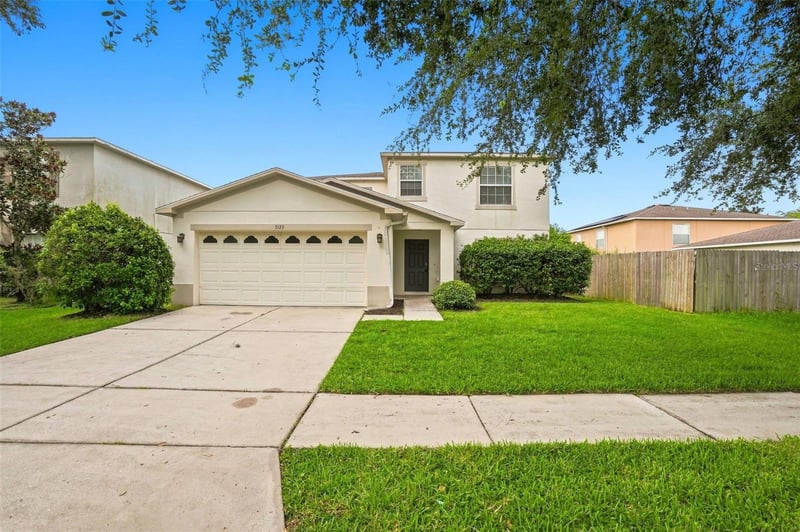5123 Cello Wood Ln, Wesley Chapel, FL 33543