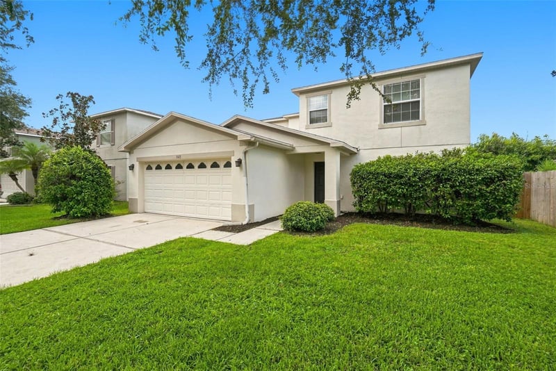 5123 Cello Wood Ln, Wesley Chapel, FL 33543