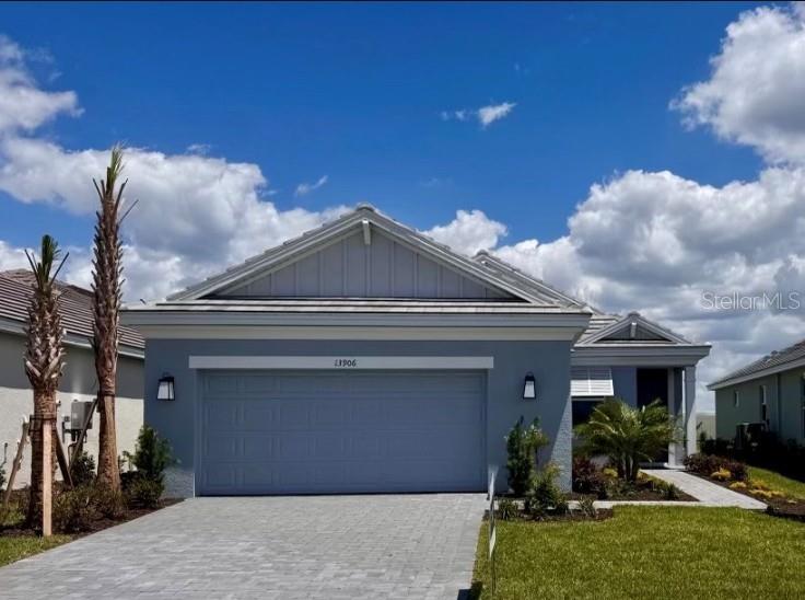 13906 Fletcher Dr, Palmetto, FL 34221