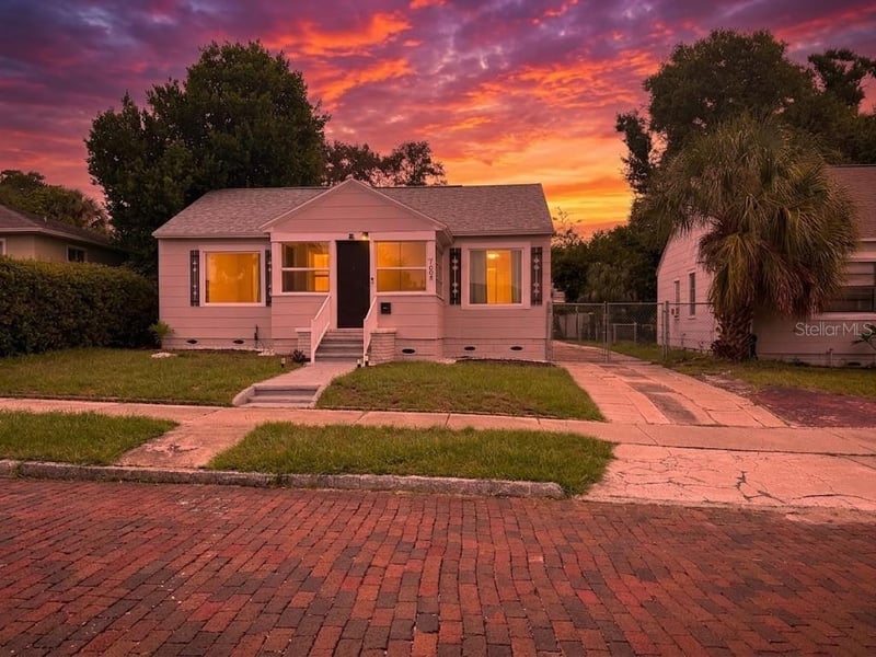 789 16th Ave S, St Petersburg, FL 33701