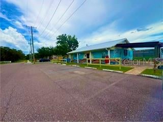 5521 Hanley Rd W, Tampa, FL 33634
