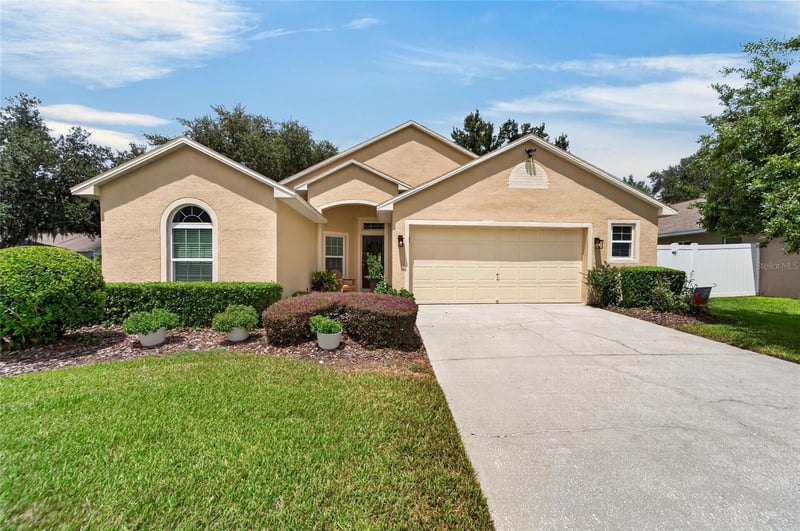 3132 Beaver Pond Trl, Valrico, FL 33596