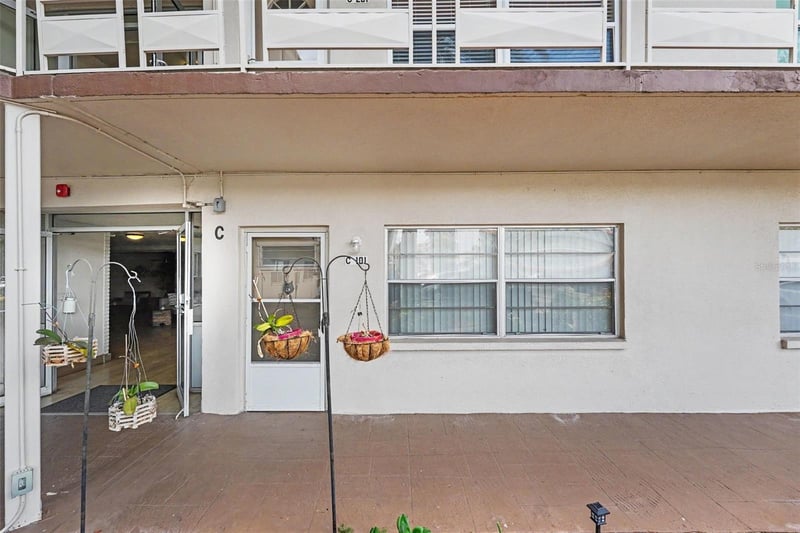 5530 80th St N #C101, St Petersburg, FL 33709