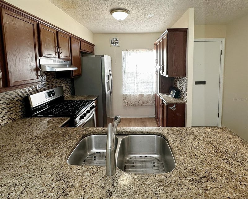 1279 Mission Hills Blvd, Clearwater, FL 33759