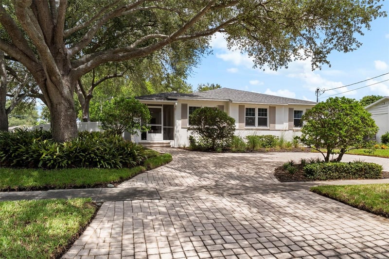3823 W Tacon St, Tampa, FL 33629