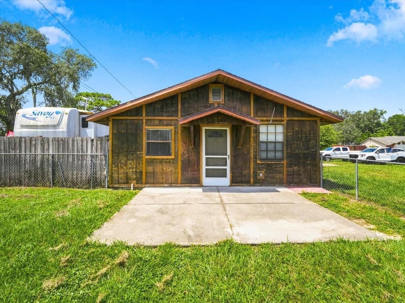 12823 Buckeye Dr, Hudson, FL 34669