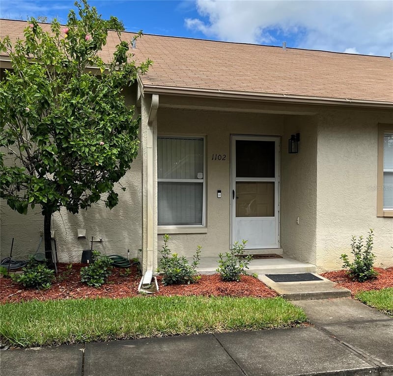 10853 43rd St N #1102, Clearwater, FL 33762