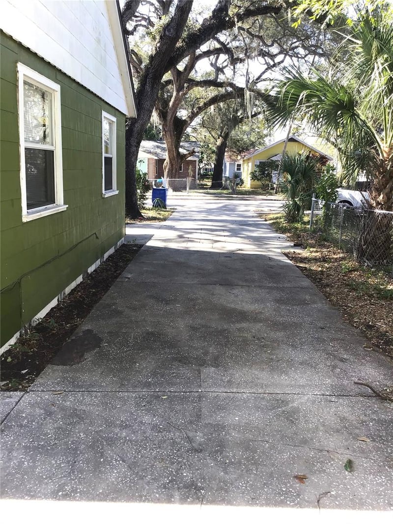 2226 27th St S, St Petersburg, FL 33712