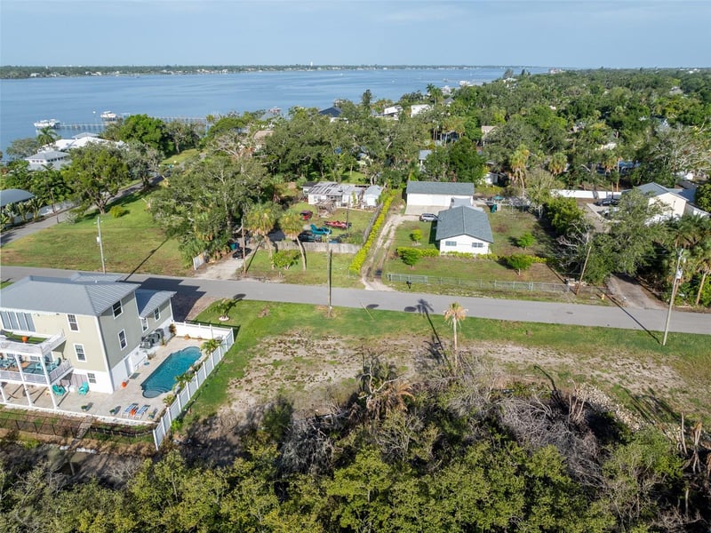 13th Ave W, Palmetto, FL 34221