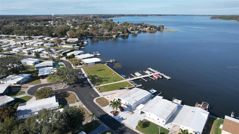 183 Philadelphia Blvd #22, Palm Harbor, FL 34684