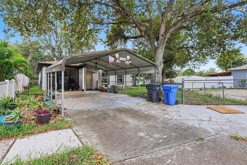 1506 Fish Fin Ct, Tampa, FL 33619