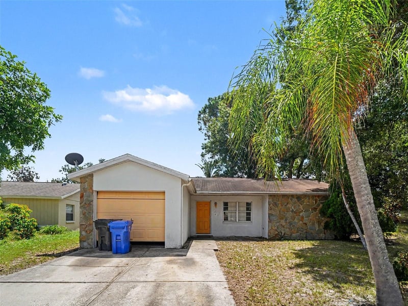 11329 Blackbark Dr, Riverview, FL 33579