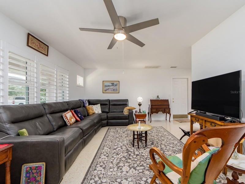 63 Nicholas Dr, Dunedin, FL 34698