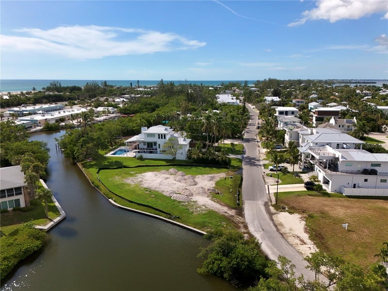 6801 Longboat Dr S, Longboat Key, FL 34228