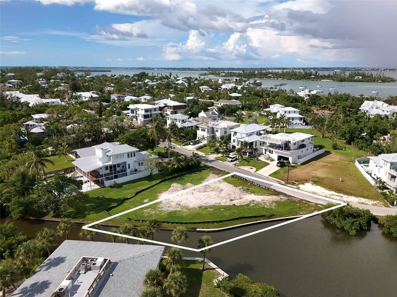 6801 Longboat Dr S, Longboat Key, FL 34228