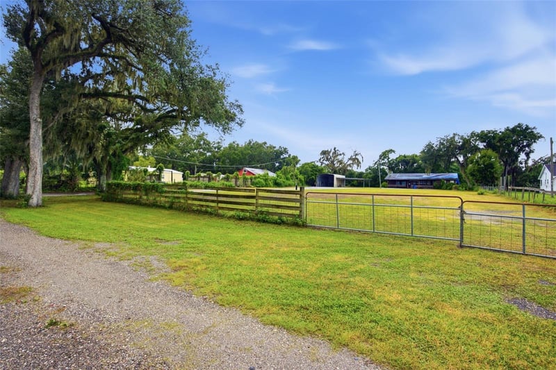 1810 Bland Way, Dover, FL 33527