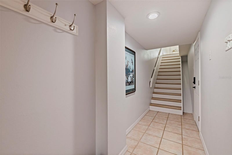120 1st St E #108, Tierra Verde, FL 33715
