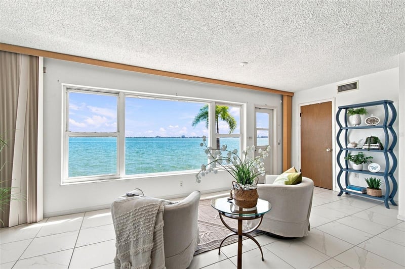 6020 Shore Blvd S #103, Gulfport, FL 33707