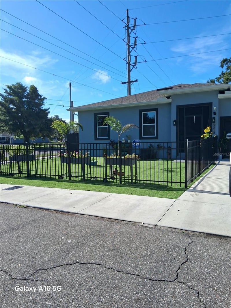 3219 E Emma St, Tampa, FL 33610
