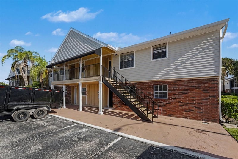 200 Countryclub Dr #1205, Largo, FL 33771