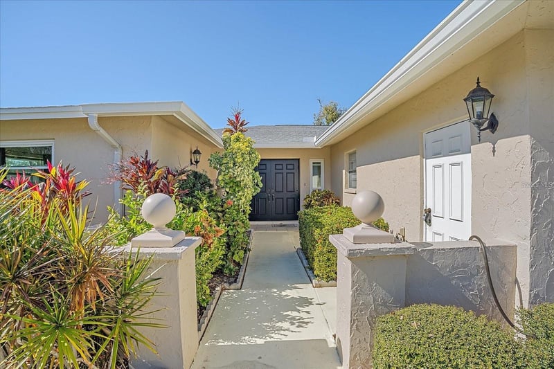 6948 W Country Club Dr N #V-81, Sarasota, FL 34243