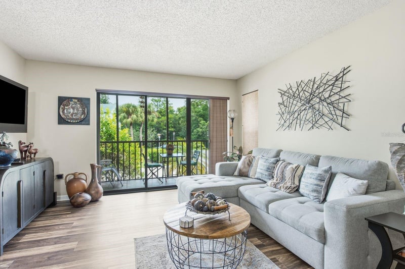 1345 Pine Ridge Cir E #A2, Tarpon Springs, FL 34688