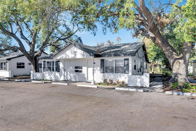 4511 W Mcelroy Ave, Tampa, FL 33611