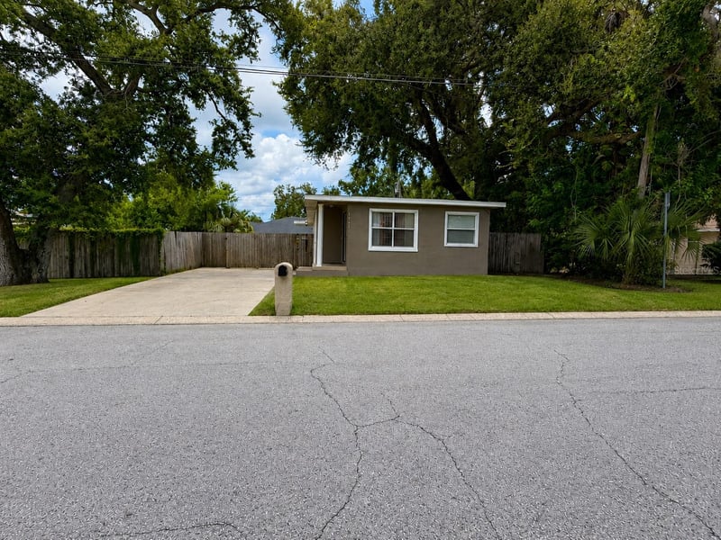 1141 Engman St, Clearwater, FL 33755