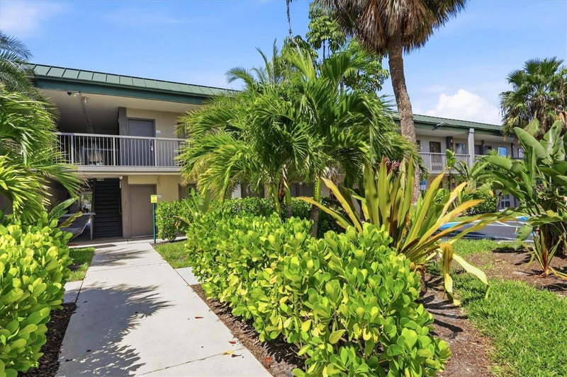 7150 N Tamiami Trl #S511, Sarasota, FL 34243