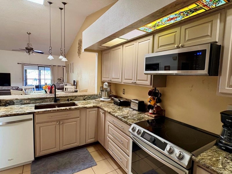 2466 Alhambra St, Clearwater, FL 33761