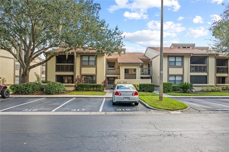 317 Woodlake Wynde, Oldsmar, FL 34677