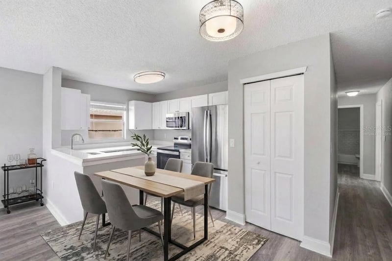 1616 27th Ave E, Bradenton, FL 34208