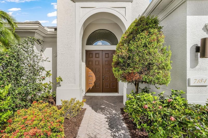 7184 Whitemarsh Cir, Bradenton, FL 34202