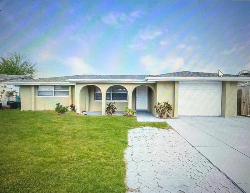 7405 Oakshire Dr, Port Richey, FL 34668