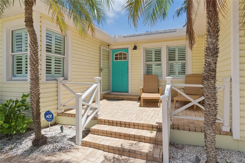 110 Devon Dr, Clearwater, FL 33767