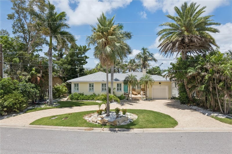 110 Devon Dr, Clearwater, FL 33767