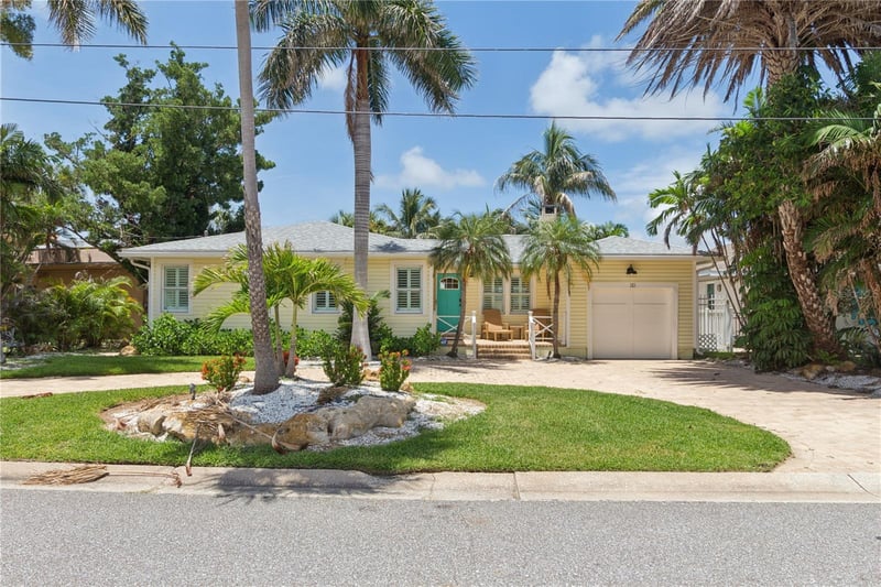 110 Devon Dr, Clearwater, FL 33767